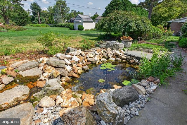 1957 GERALDSON DR, Lancaster, PA 17601