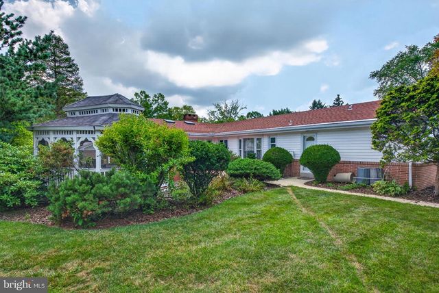 1957 GERALDSON DR, Lancaster, PA 17601