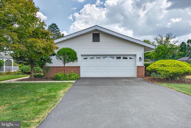 1957 GERALDSON DR, Lancaster, PA 17601