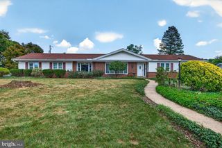 1957 GERALDSON DR, Lancaster, PA 17601