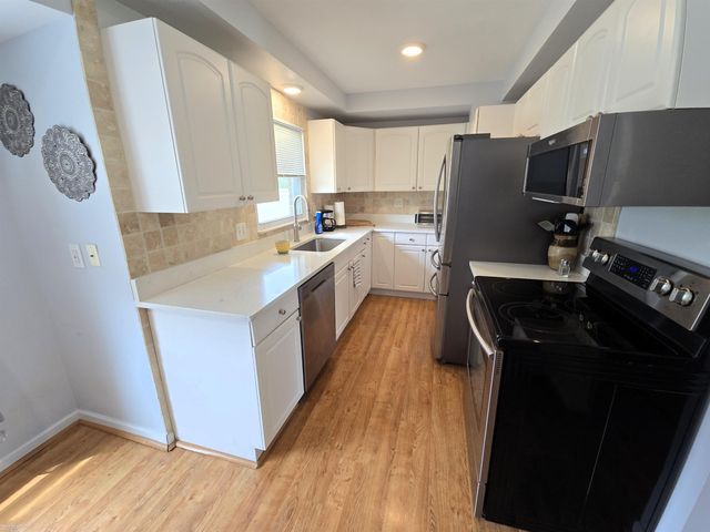 23398 Linne Drive, Clinton Township, MI 48035