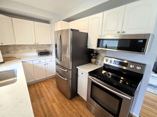 23398 Linne Drive, Clinton Township, MI 48035
