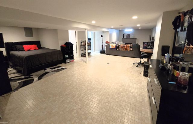 23398 Linne Drive, Clinton Township, MI 48035