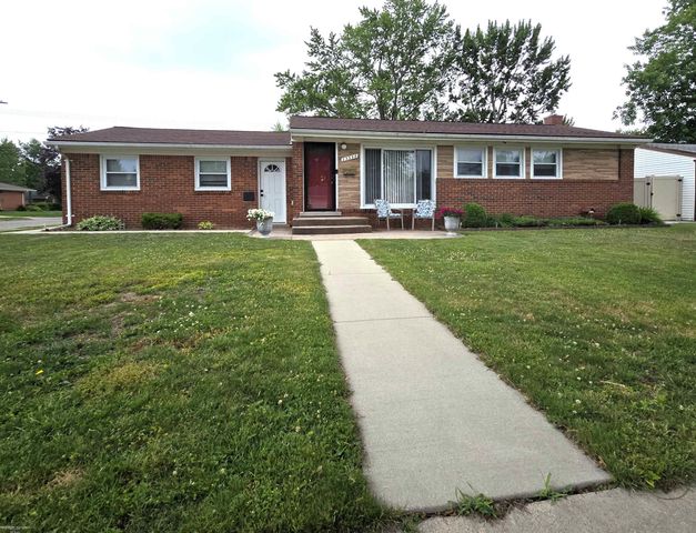 23398 Linne Drive, Clinton Township, MI 48035