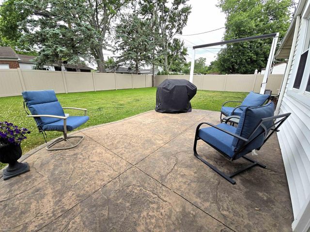 23398 Linne Drive, Clinton Township, MI 48035