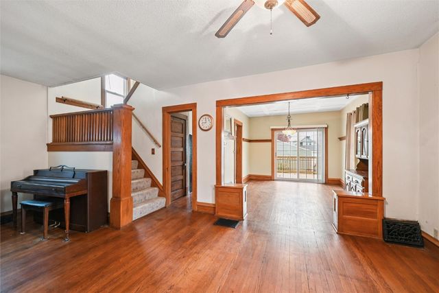 235 Highland Drive NW, Cedar Rapids, IA 52405