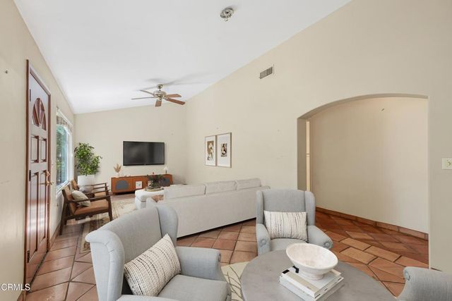 155 W Villanova Road, Ojai, CA 93023