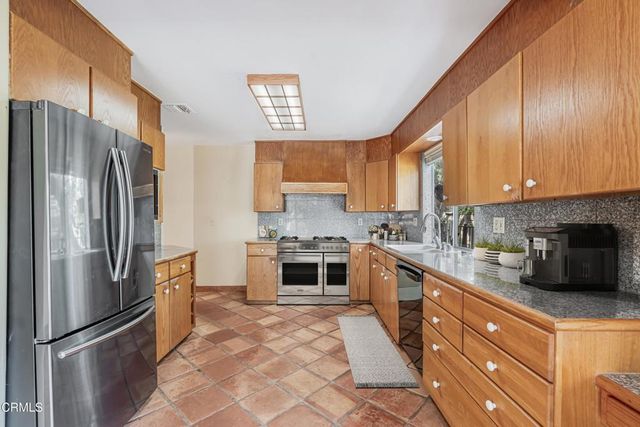 155 W Villanova Road, Ojai, CA 93023