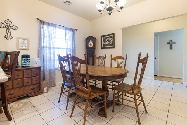 801 E 9th Street, Grove, OK 74344