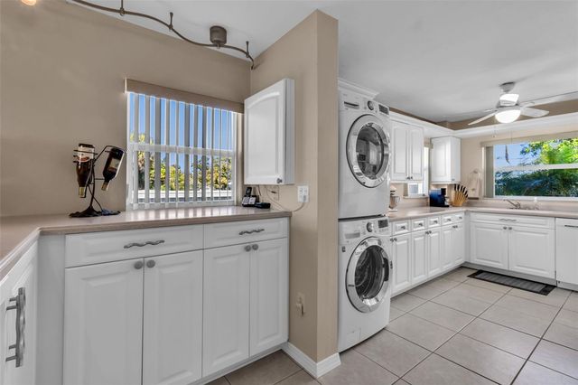 4704 INDEPENDENCE DRIVE 4704, Bradenton, FL 34210