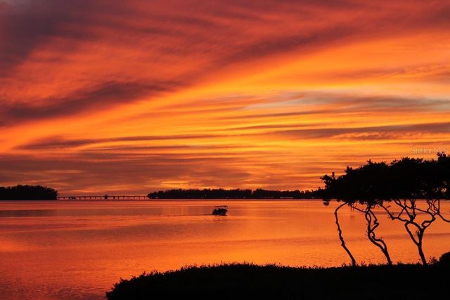 4704 INDEPENDENCE DRIVE 4704, Bradenton, FL 34210