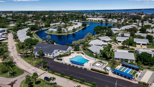 4704 INDEPENDENCE DRIVE 4704, Bradenton, FL 34210