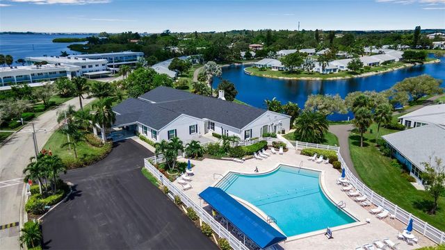 4704 INDEPENDENCE DRIVE 4704, Bradenton, FL 34210