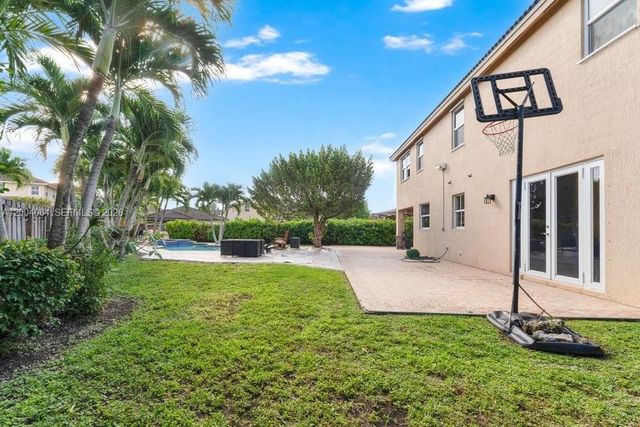 15465 SW 117th Street, Miami, FL 33196