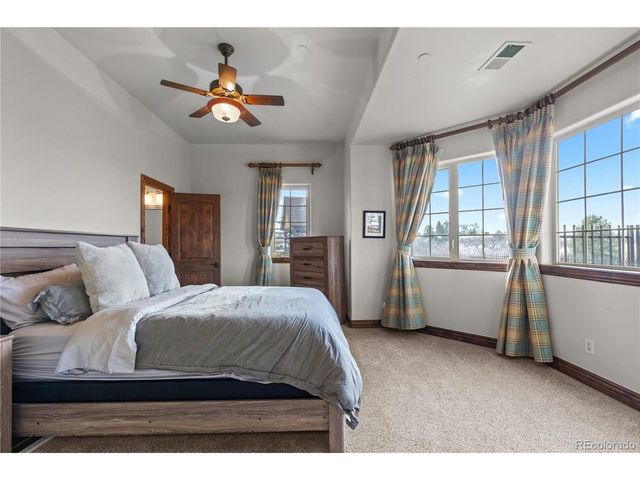 3725 Rocky View Pl, Castle Rock, CO 80108