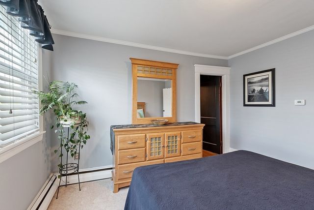328 West Hollis St, Nashua, NH 03060