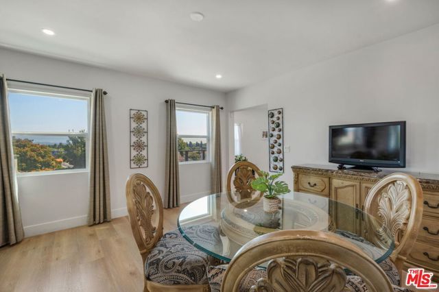 4261 Palmero Boulevard, Los Angeles, CA 90008