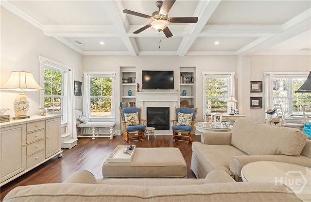 145 Blackjack Oak Drive E, Richmond Hill, GA 31324