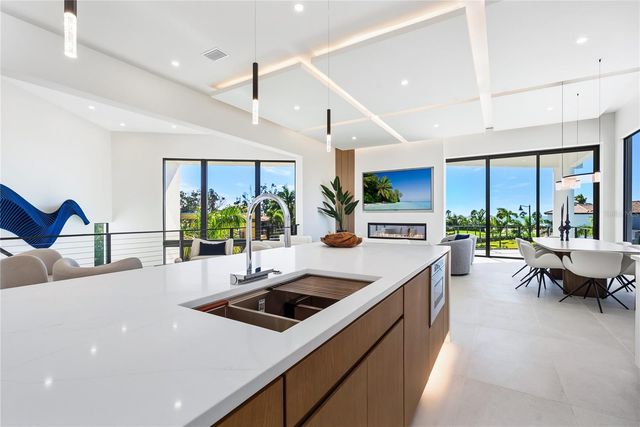 519 ROUNTREE DRIVE, Longboat Key, FL 34228