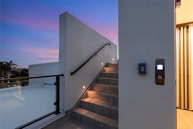 519 ROUNTREE DRIVE, Longboat Key, FL 34228