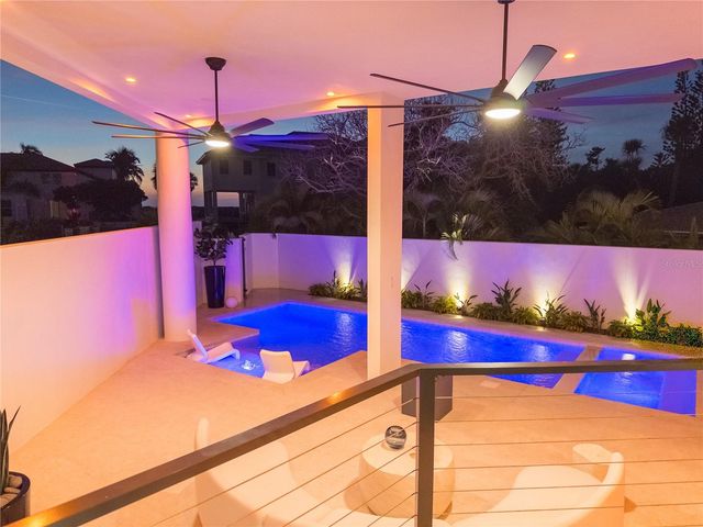 519 ROUNTREE DRIVE, Longboat Key, FL 34228