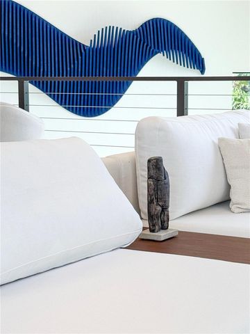 519 ROUNTREE DRIVE, Longboat Key, FL 34228