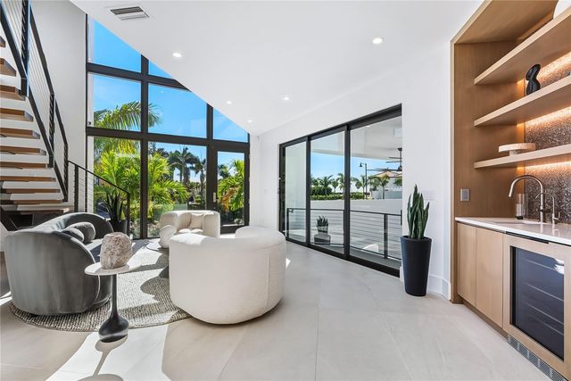 519 ROUNTREE DRIVE, Longboat Key, FL 34228