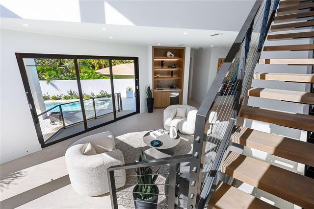 519 ROUNTREE DRIVE, Longboat Key, FL 34228