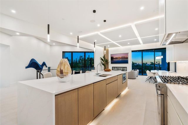 519 ROUNTREE DRIVE, Longboat Key, FL 34228