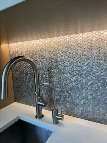 519 ROUNTREE DRIVE, Longboat Key, FL 34228