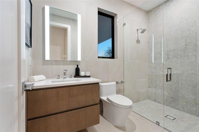 519 ROUNTREE DRIVE, Longboat Key, FL 34228