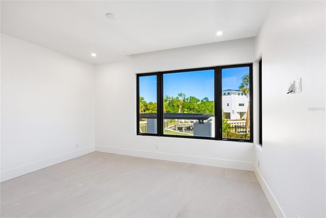 519 ROUNTREE DRIVE, Longboat Key, FL 34228