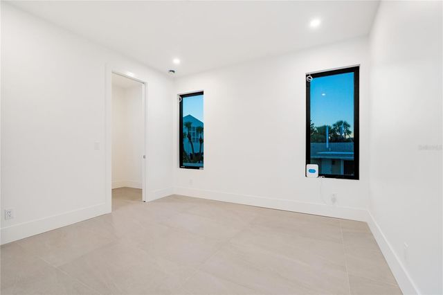 519 ROUNTREE DRIVE, Longboat Key, FL 34228