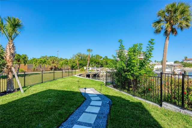 519 ROUNTREE DRIVE, Longboat Key, FL 34228