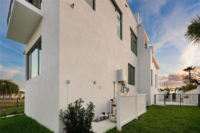 519 ROUNTREE DRIVE, Longboat Key, FL 34228