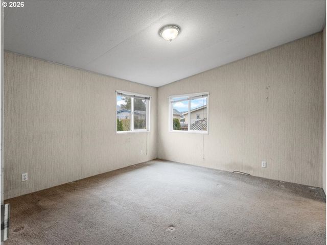 53 HERITAGE Blvd, Longview, WA 98632