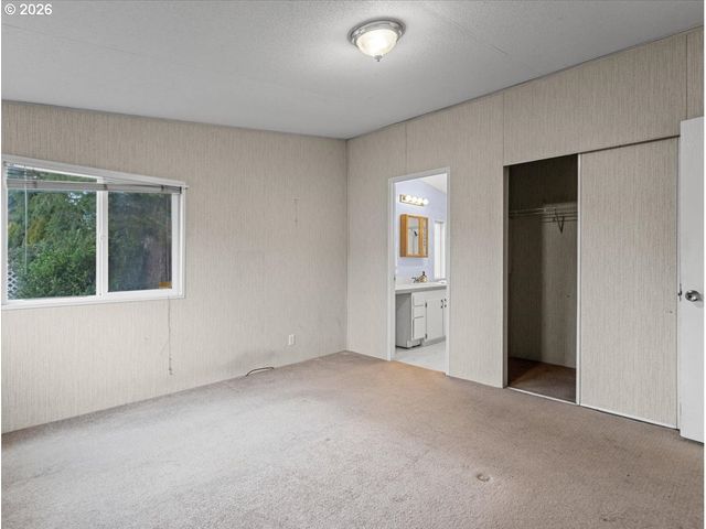 53 HERITAGE Blvd, Longview, WA 98632