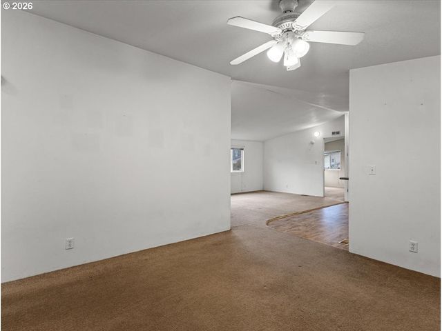 53 HERITAGE Blvd, Longview, WA 98632