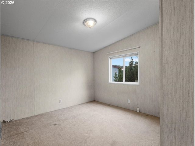 53 HERITAGE Blvd, Longview, WA 98632