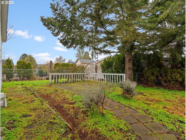 53 HERITAGE Blvd, Longview, WA 98632