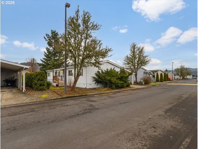 53 HERITAGE Blvd, Longview, WA 98632