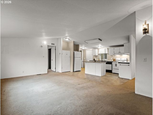 53 HERITAGE Blvd, Longview, WA 98632