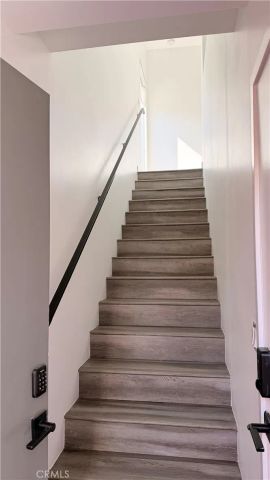 1416 S Cloverdale, Los Angeles, CA 90019