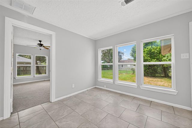 1707 N San Jacinto Street, Liberty, TX 77575