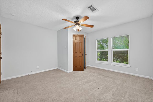 1707 N San Jacinto Street, Liberty, TX 77575