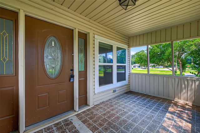 1707 N San Jacinto Street, Liberty, TX 77575