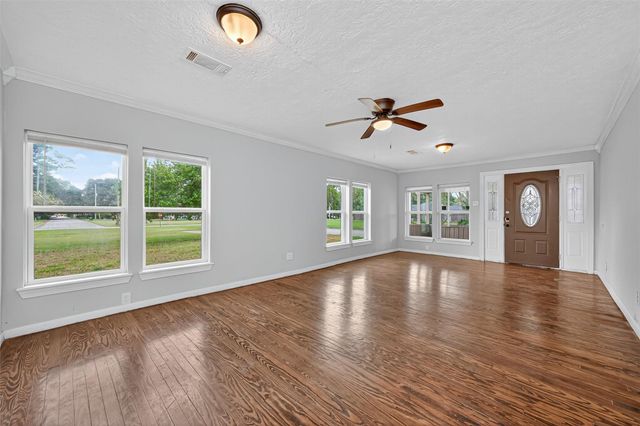 1707 N San Jacinto Street, Liberty, TX 77575