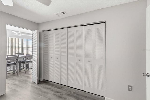 5257 81ST LANE N 16, St Petersburg, FL 33709