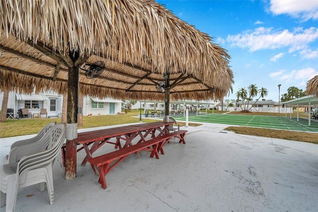 5257 81ST LANE N 16, St Petersburg, FL 33709