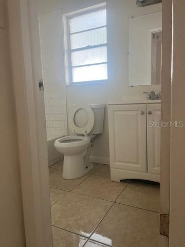 8203 N KLONDYKE STREET, Tampa, FL 33604